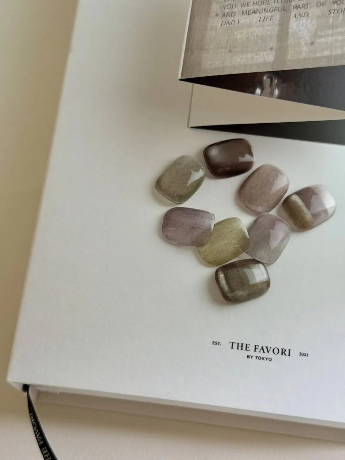 THE FAVORI x JENNY VELVET GLOW MAGNET ver.2 (6送1限定色) (現貨)